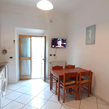 Casina La Posta Azzurra 公寓 阿祖罗港