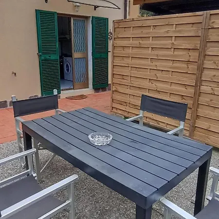 Casina La Posta Azzurra * 阿祖罗港