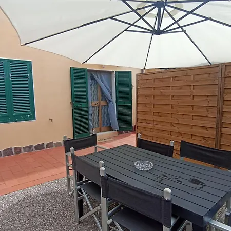 Casina La Posta Azzurra 公寓 *