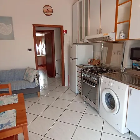 Casina La Posta Azzurra 阿祖罗港